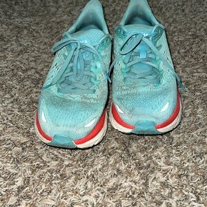 EUC CLIFTON 8 WOMEN RUNNING SHOES